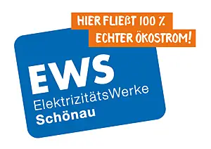 Aufkleber für Fenster mit Text "Hier fließt 100% Ökostrom" und EWS-Logo, große Variante