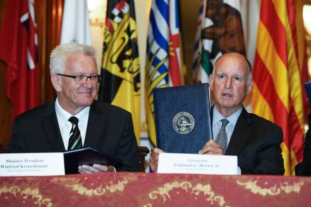 Winfried Kretschmann und Jerry Brown bei einer Pressekonferenz